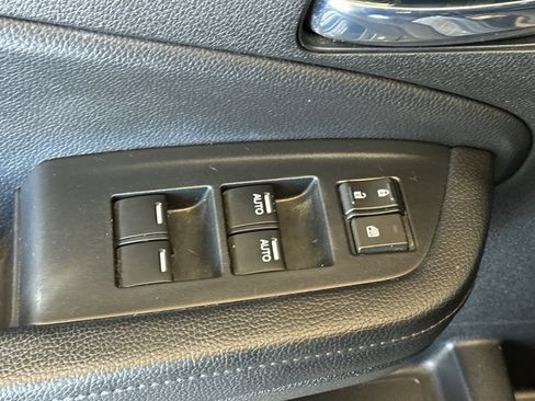 Used 2020 Honda Pilot Elite image 12