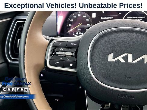 Used 2025 Kia Sorento SX Prestige w/ Olive Brown Leather Package AWD/4WD image 26