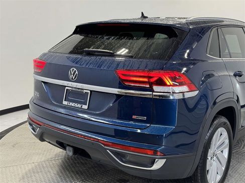 Used 2022 Volkswagen Atlas Cross Sport SE image 8