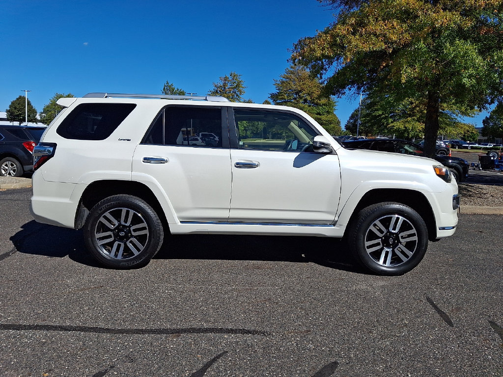 Used 2014 Toyota 4Runner Limited AWD/4WD image 10