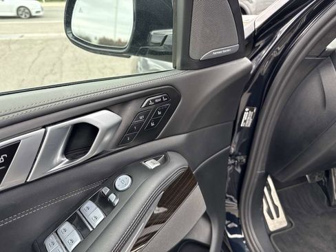 Used 2023 BMW X7 xDrive40i w/ Executive Package image 13