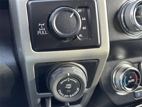 Used 2019 Ford F150 Lariat w/ Equipment Group 502A Luxury image 29