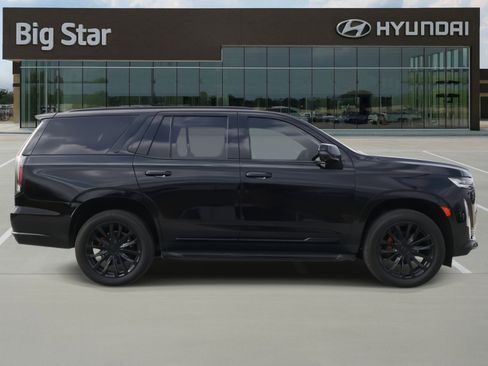 Used 2021 Cadillac Escalade Premium Luxury w/ LPO, Illumination Package image 5