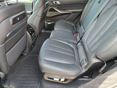 Used 2026 BMW X7 xDrive40i w/ Premium Package AWD/4WD image 12