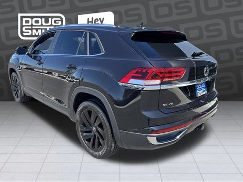 Used 2023 Volkswagen Atlas Cross Sport SE w/ Black Wheel Package AWD/4WD image 3
