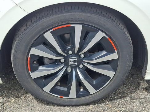 Used 2023 Honda Civic EX image 11