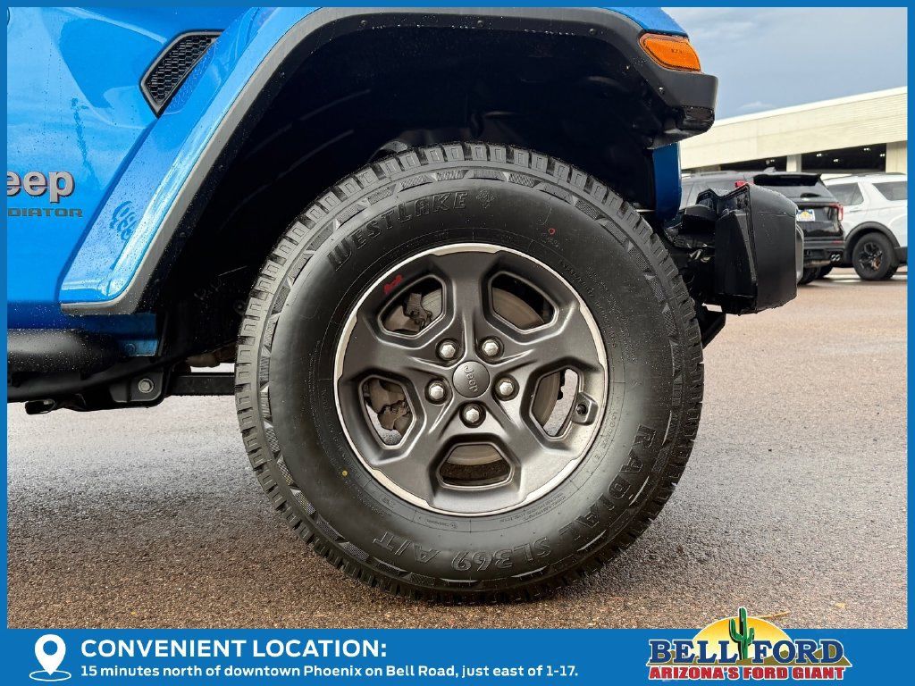 Used 2020 Jeep Gladiator Rubicon AWD/4WD image 5