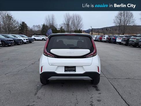 Certified 2025 Kia Soul LX w/ LX Technology Package image 7