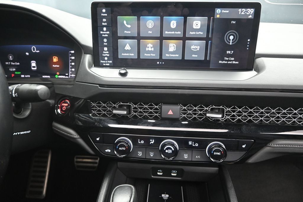 Used 2025 Honda Accord Sport image 28