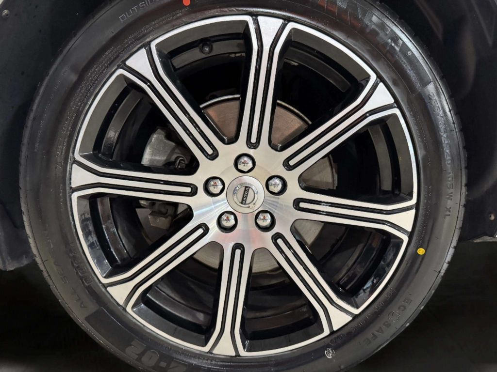 Used 2020 Volvo XC60 T5 Inscription w/ Protection Package AWD/4WD image 30