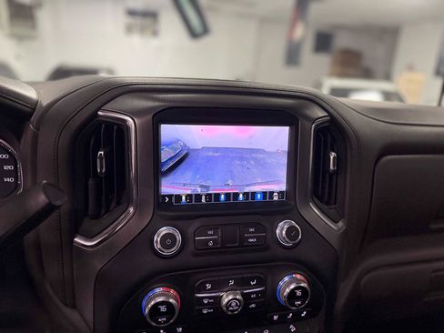 Used 2022 GMC Sierra 3500 Denali w/ Denali Ultimate Package AWD/4WD image 29