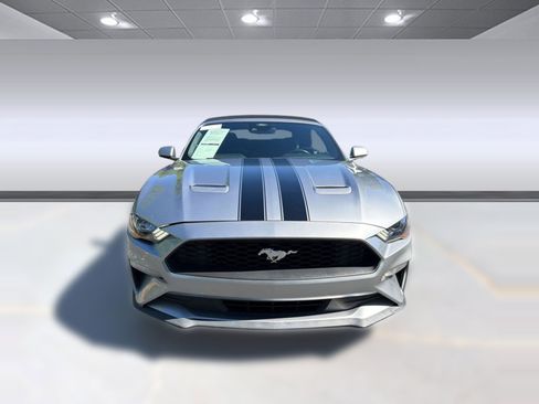 Used 2022 Ford Mustang Premium RWD image 6