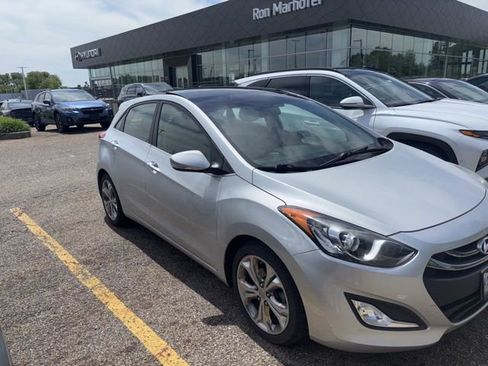 Used 2014 Hyundai Elantra GT w/ Option Group 03 FWD image 4