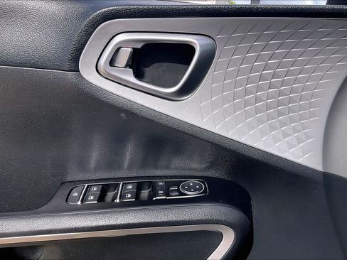 Used 2024 Kia Soul LX w/ Option Group 015 FWD image 31
