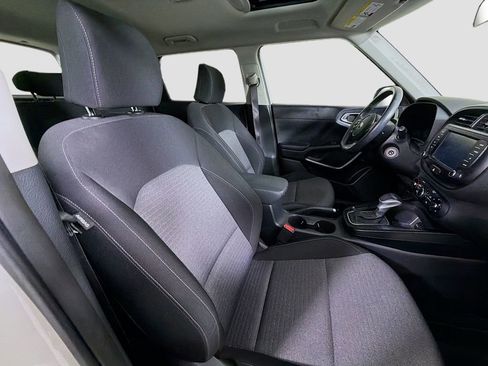 Used 2021 Kia Soul GT-Line FWD image 26