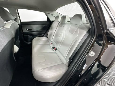 Used 2023 Hyundai Elantra Limited w/ Cargo Package image 28