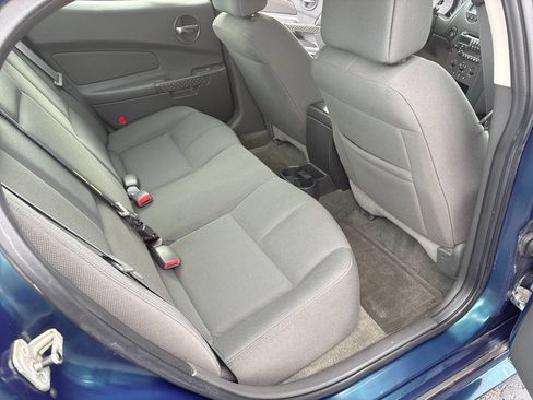 Used 2005 Pontiac Grand Prix w/ Drivers Plus Package image 9