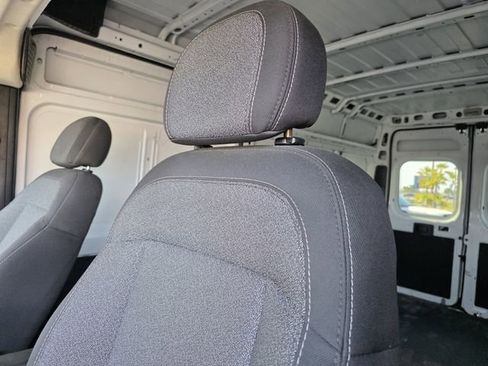 Used 2023 RAM ProMaster 2500 image 12