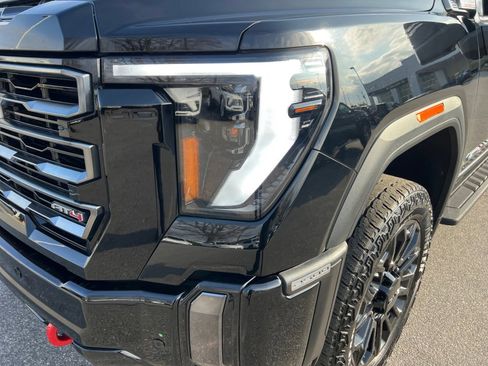 Used 2024 GMC Sierra 2500 AT4 w/ AT4 Premium Plus Package image 26