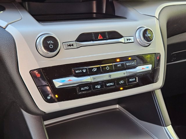 Certified 2023 Ford Explorer XLT w/ Equipment Group 202A AWD/4WD image 22
