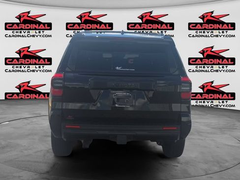 Used 2025 Toyota 4Runner SR5 AWD/4WD image 4