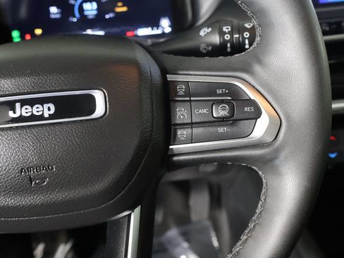 Used 2023 Jeep Compass High Altitude w/ Driver Assist Group I AWD/4WD image 42