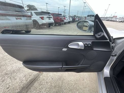 Used 2007 Porsche Cayman RWD image 18