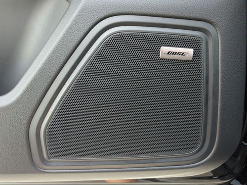 New 2026 Porsche Macan image 14