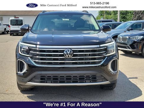 Used 2024 Volkswagen Atlas SE w/ Panoramic Sunroof Package AWD/4WD image 8