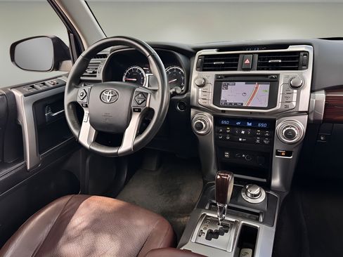 Used 2016 Toyota 4Runner Limited AWD/4WD image 7