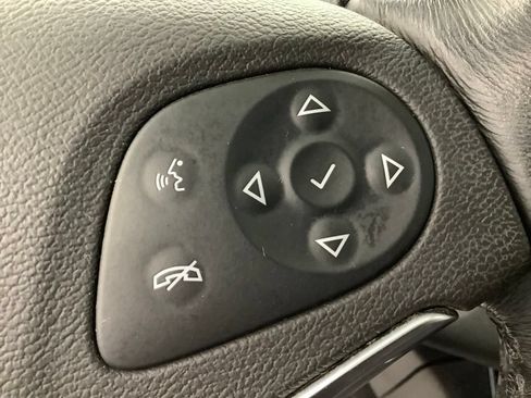 Used 2018 Chevrolet Impala LT FWD image 16