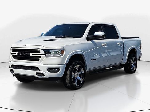 Used 2019 RAM 1500 Laramie AWD/4WD image 11