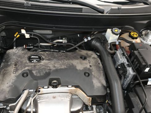Used 2019 Chevrolet Equinox LT w/ Sun & Navigation Package FWD image 24