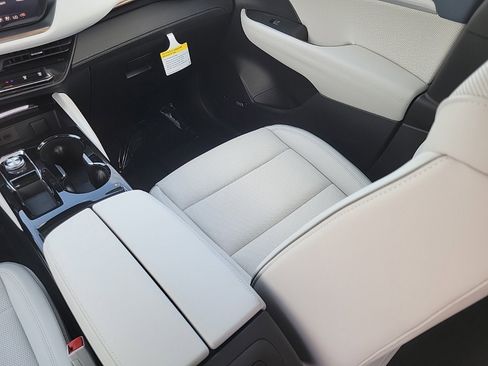 New 2026 Buick Envision Avenir image 12