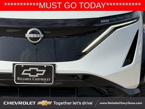 Used 2023 Nissan Ariya AWD image 4