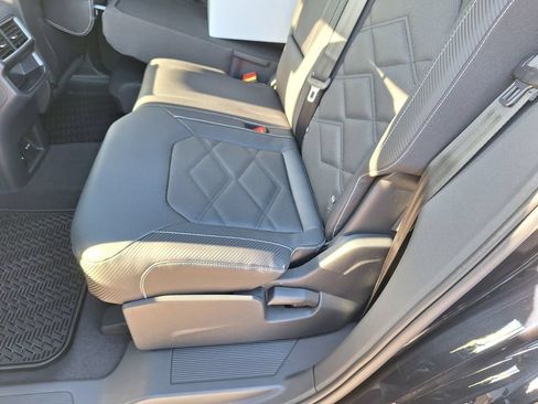 New 2026 Volkswagen Atlas Cross Sport SE FWD image 23