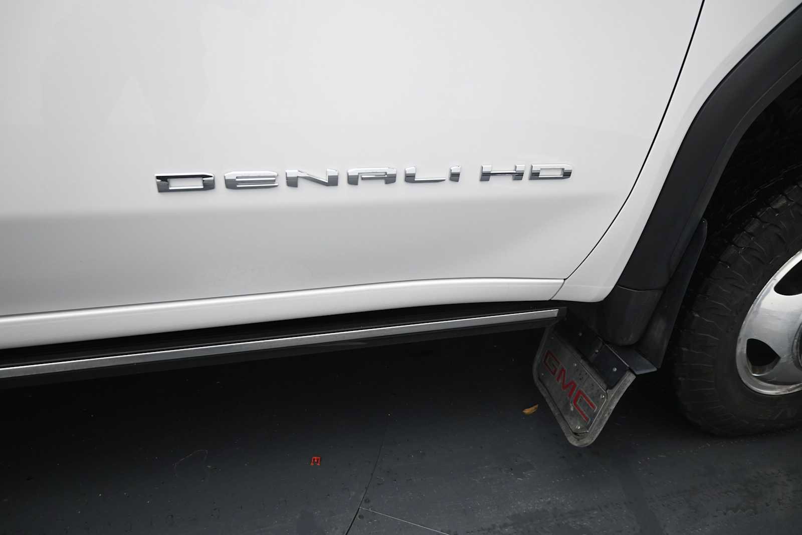 Used 2022 GMC Sierra 3500 Denali AWD/4WD image 34
