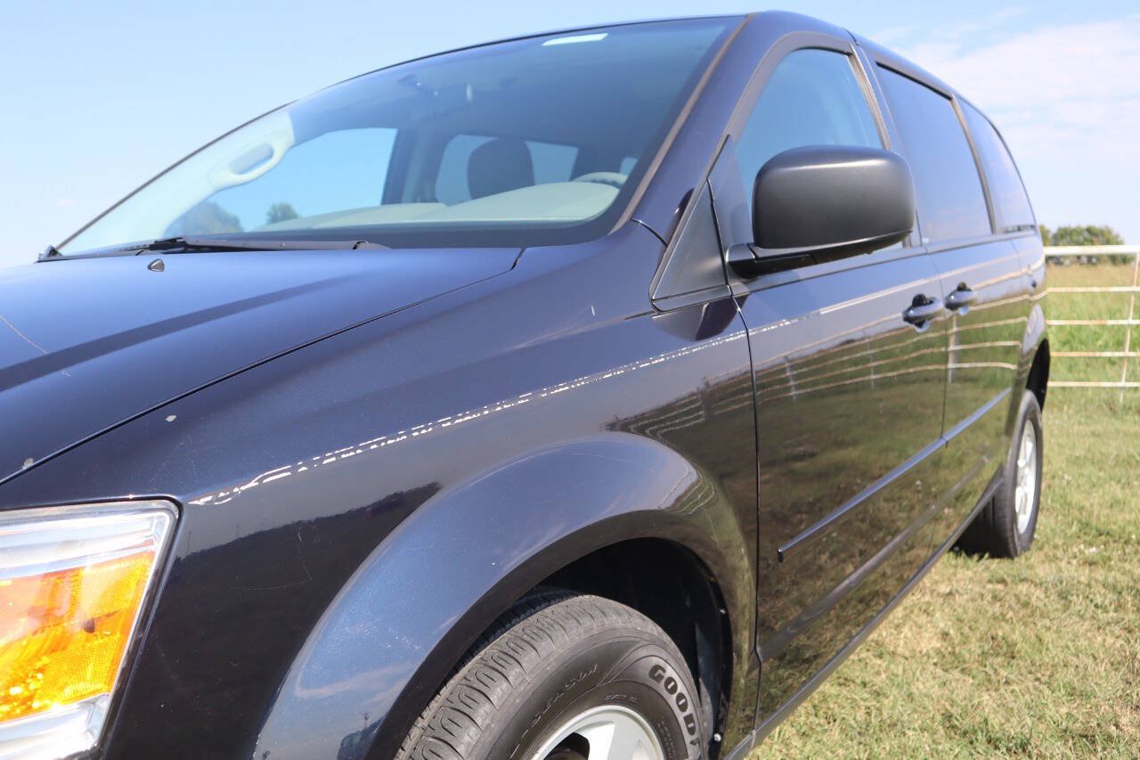 Used 2010 Dodge Grand Caravan SE FWD image 27