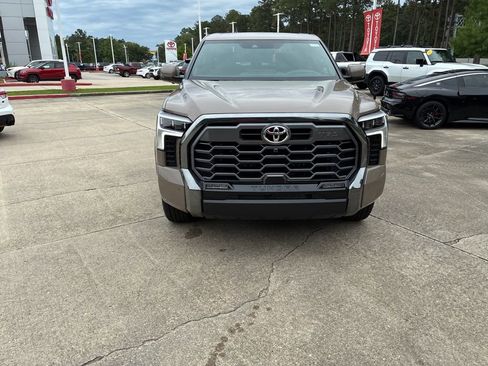 New 2026 Toyota Tundra Limited AWD/4WD image 10