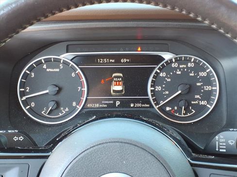 Used 2023 Nissan Rogue SV w/ SV Premium Package image 17