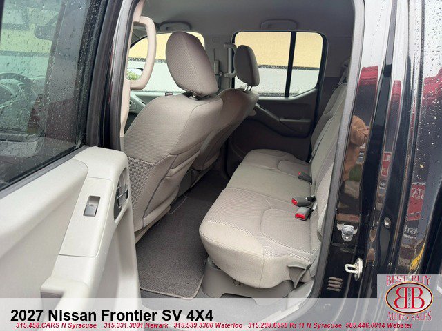 Used 2020 Nissan Frontier SV w/ Midnight Edition Floor Mats AWD/4WD image 12