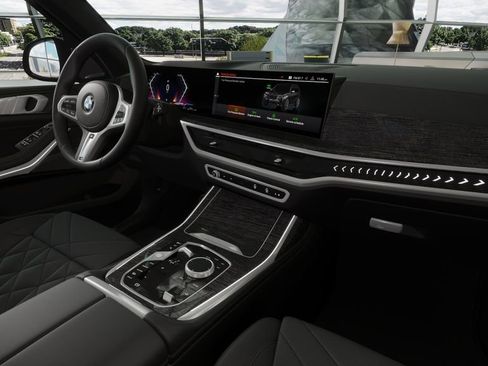 Used 2026 BMW X7 xDrive40i w/ M Sport Package image 43