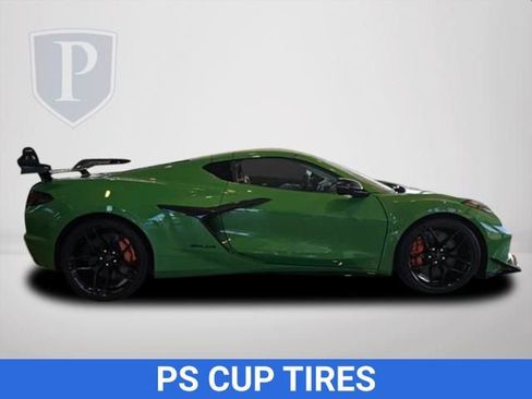 New 2026 Chevrolet Corvette Z06 w/ Z07 Performance Package RWD image 5