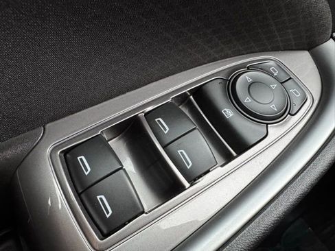 Used 2017 Chevrolet Malibu LS w/ LPO, Convenience Package 2 image 28