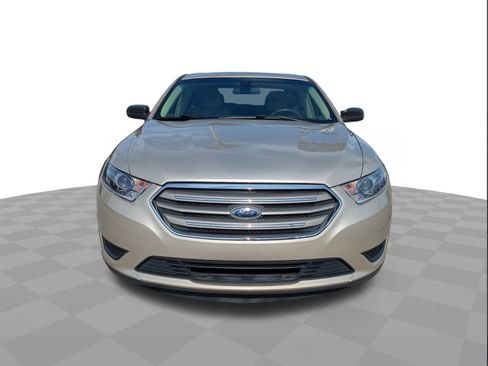 Used 2018 Ford Taurus SE image 9