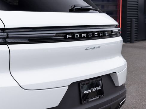 New 2026 Porsche Cayenne image 12