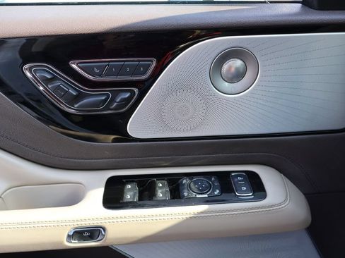 Used 2020 Lincoln Aviator Reserve w/ Equipment Group 202A AWD/4WD image 36