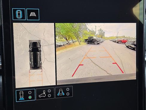 New 2026 GMC Terrain AT4 w/ Technology Package II AWD/4WD image 18