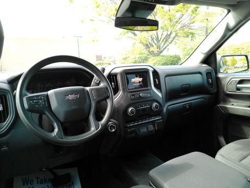 Certified 2024 Chevrolet Silverado 1500 Custom Trail Boss AWD/4WD image 9