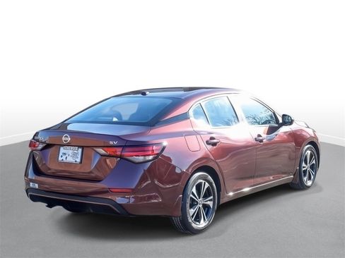 Used 2022 Nissan Sentra SV image 8